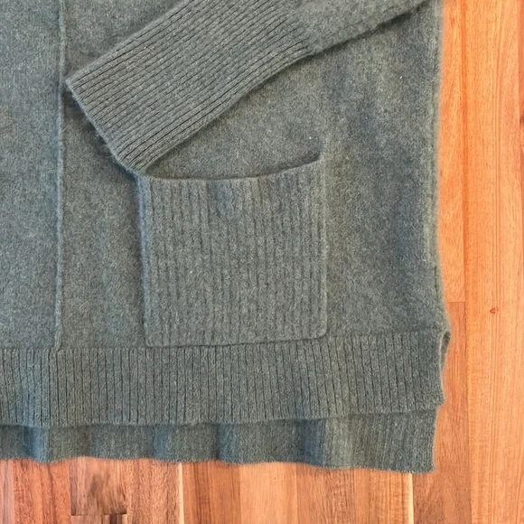 Tahari Teal Cashmere Sweater - Picture 3 of 8